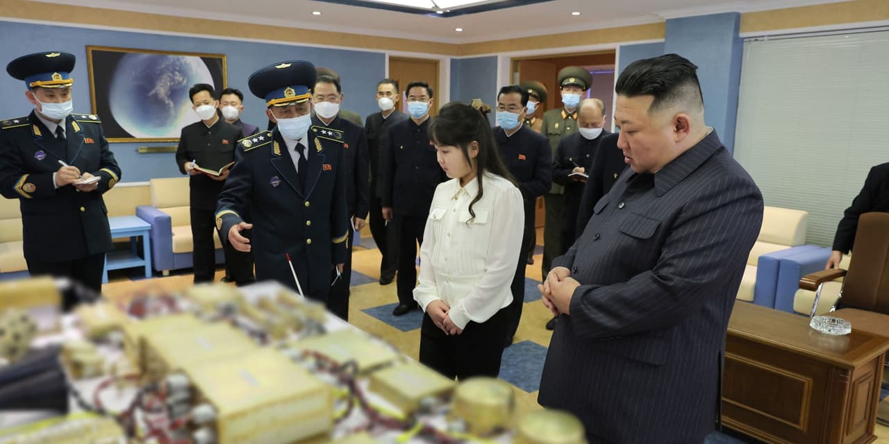 South korean detainees korea north seoul two confirms upi gi bows guk kim one