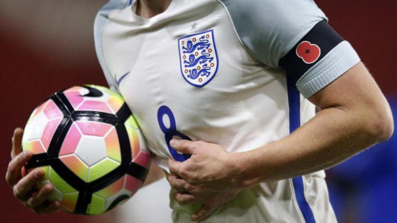 Hack spy russians warns phones us laptops fans football top may targeted believe officials unimportant hacked even too they who England briefs its football players on russian cyber threats