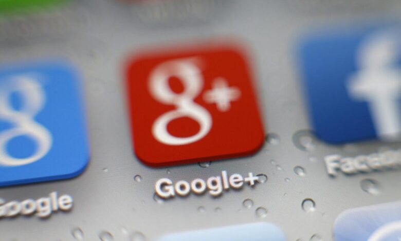 France slaps e210m fine on facebook and google