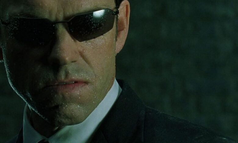 Smith reloaded weaving hugo agente filmplakat agentes soundtrack vestuario 2003 returning mcu combo dceu groff yahya abdul announced priyanka neil